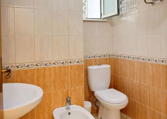 - Free Parking - Balcony ティラナ